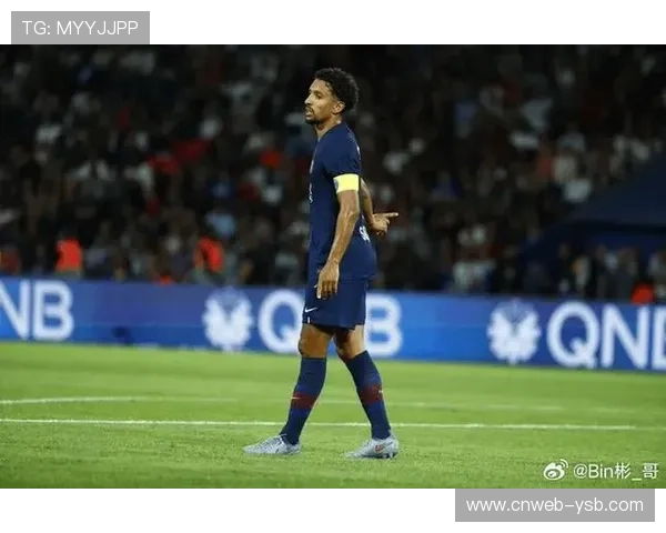 巴黎1-2拜仁暴露防线隐患，马尔基尼奥斯失误致败，登贝莱伤退雪上加霜